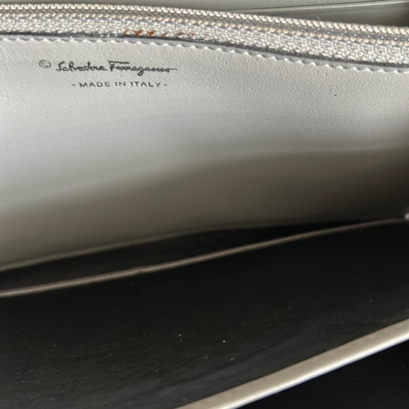 Salvatore Ferragamo Felt Long Wallet - Picture 12 of 16